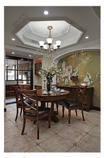 中式雅致客厅花纹背景墙室内装修效果图