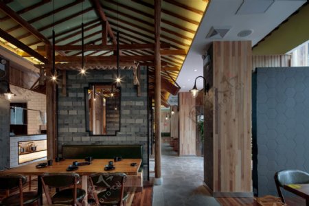 简约咖啡厅木质条纹吊顶装修效果图