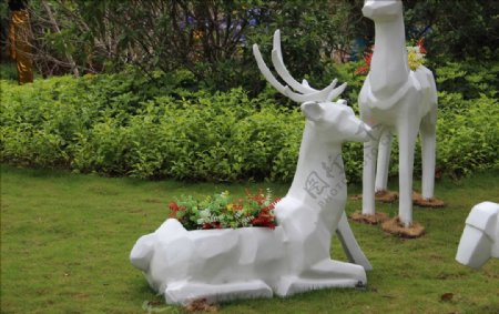 房地产园林小品鹿雕塑