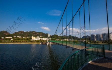 新安江观光索桥