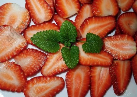 草莓水果切片