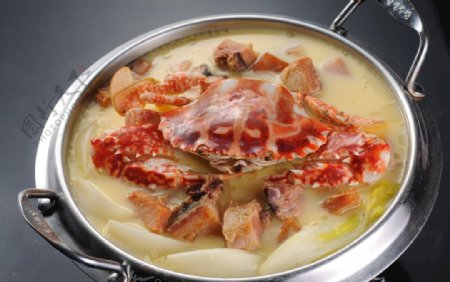 三味蒸锅煮花蟹