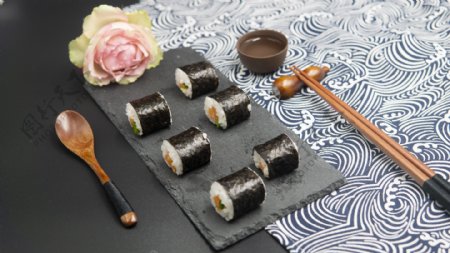日式料理系列之三文鱼寿司卷2