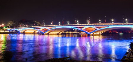 城市夜景霓虹大桥