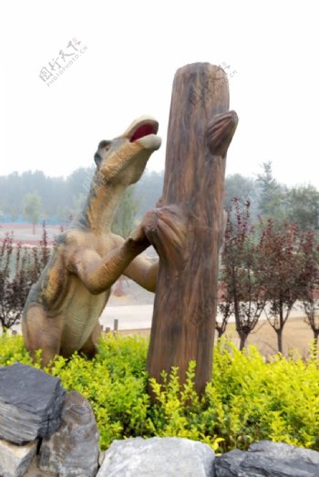 动物园恐龙雕塑