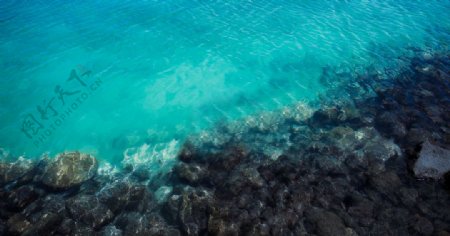 海水礁石海浪风景背景