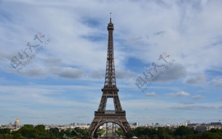 法国巴黎埃菲尔铁塔的天际线