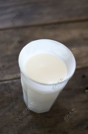 香浓的牛奶