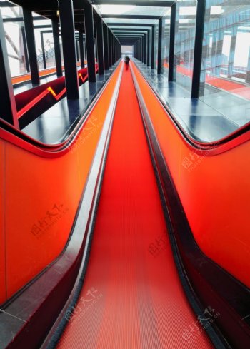 橘红高级感电梯步梯