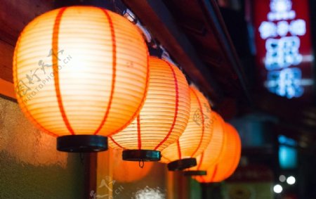 日式灯笼商铺夜市街头背景素材