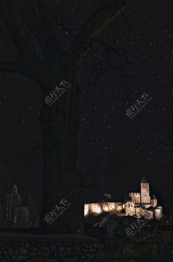 黑夜中的城堡
