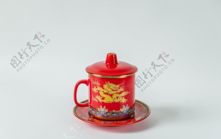 龙纹茶杯