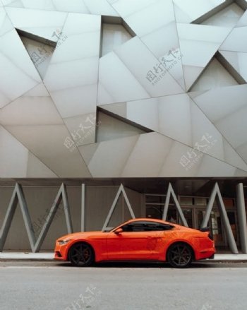 橙色跑车