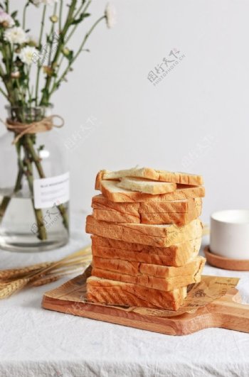 面包吐司甜品背景海报素材图片