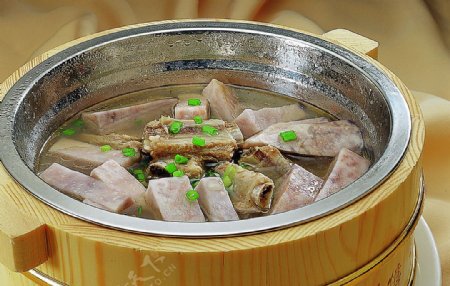 豫菜荔浦香芋蒸排骨图片