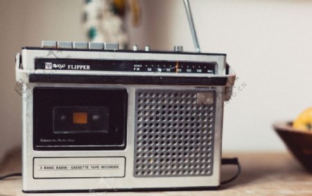 灰色FM收音机图片