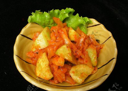 黄瓜拌辣白菜图片