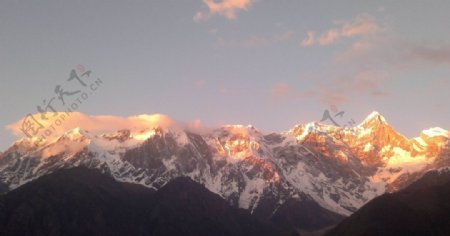 南迦巴瓦峰西藏风景山峰图片